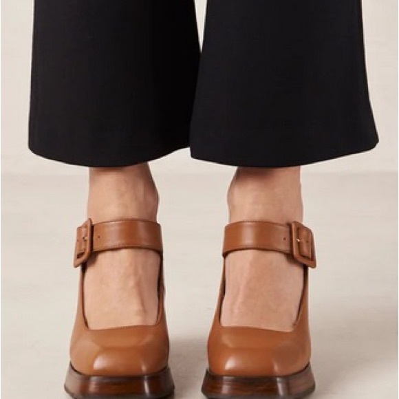 Size 6 Oregon Alohas Brown NWOT - Picture 5 of 10